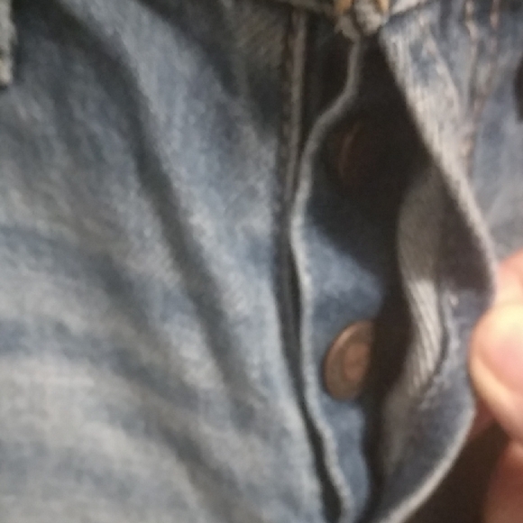 Women's Hollister Low Rise Boyfriend Distressed Jeans - Picture 9 of 16